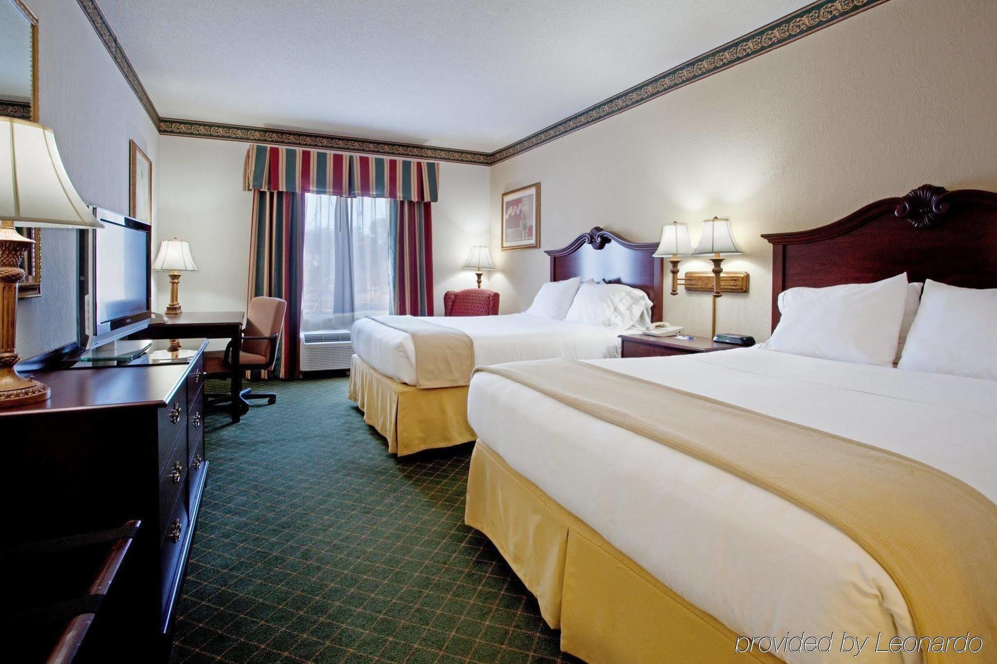 Moncks Corner Inn Hotel 2*